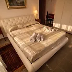 Bed Adelaide 4*