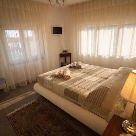 Bed Adelaide