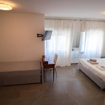 Bed Adelaide